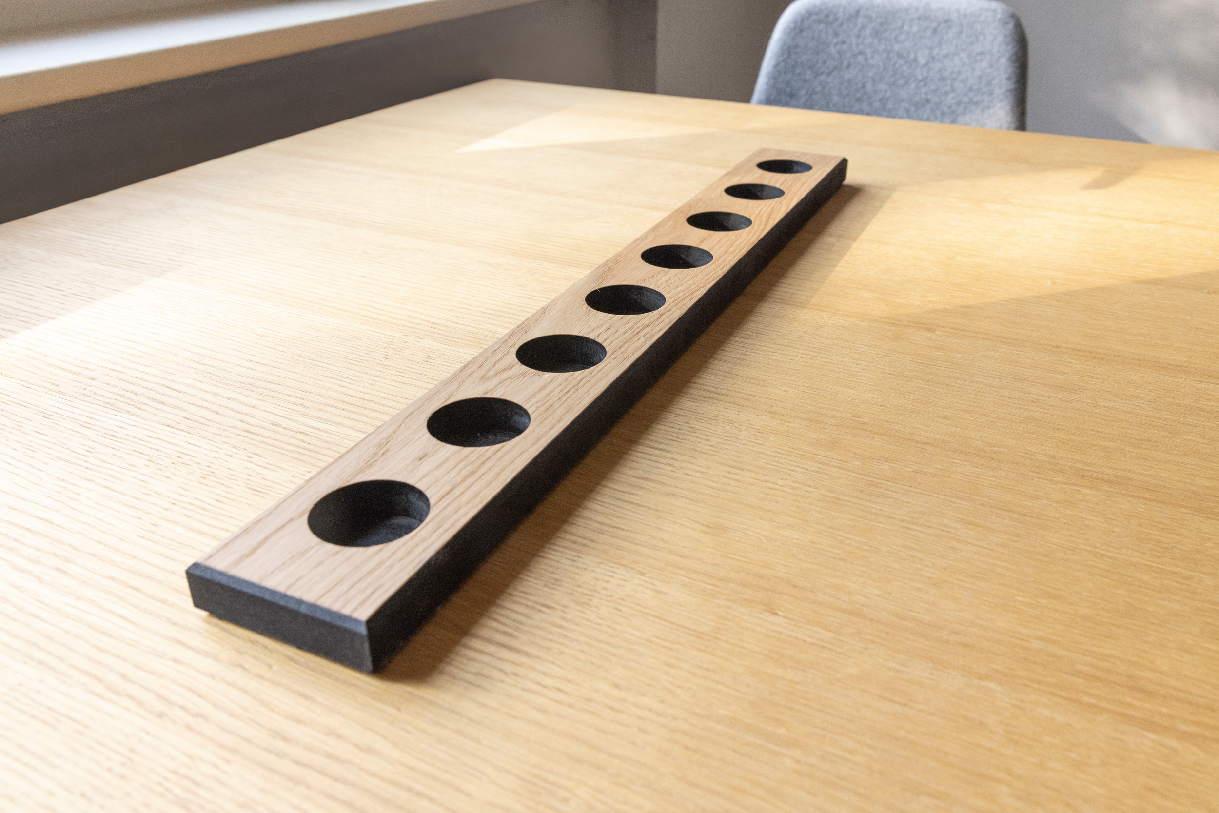 CANDLE BUTLER CANDLE BUTLER